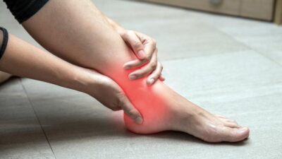 Kaki Membengkak, Asam Urat hingga Gagal Ginjal: Kenali Ciri-cirinya