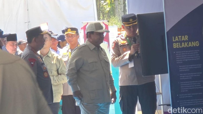 [Presiden Prabowo Ajak Negeri Berbenah di Bengkayang]