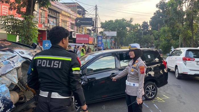 Korban Tewas Kecelakaan Mobil di Bogor Sempat Terpental 15 Meter, Tragedi Mengerikan di Jalan Raya