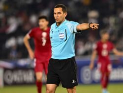 Media China: Harapan Tak Bias atas Wasit Rustam Lutfullin di Indonesia vs China