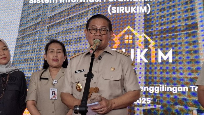 MK Siapkan Revolusi Pendidikan: SD-SMP Gratis, Pramono Uji Coba di Swasta