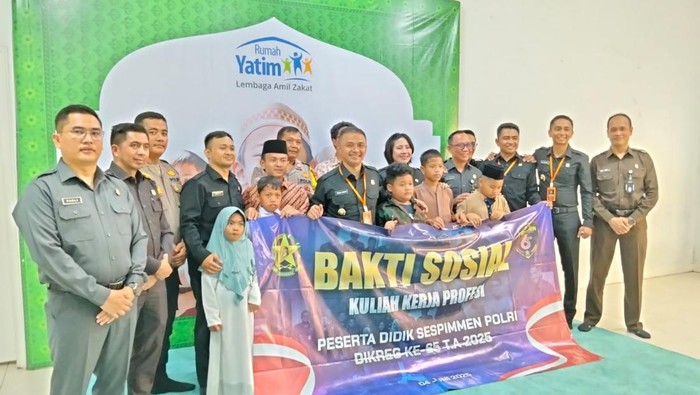 **Serdik Sespimmen Polri Bantu Pengadaan Air Bersih di Ponpes Tangsel: Aksi Kepedulian yang Inspiratif**