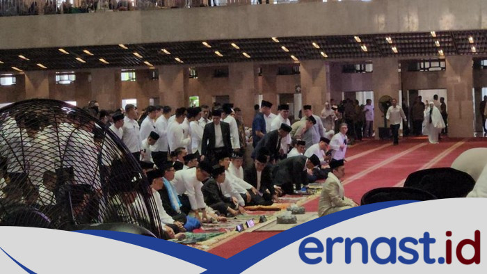 Prabowo Subianto dan Keluarga Laksanakan Salat Idul Adha di Istiqlal, Bersama Puan dan Jusuf Kalla