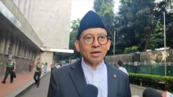 “Fadli Zon Balas Kritik Stairlift Borobudur: Indonesia Perlu Belajar