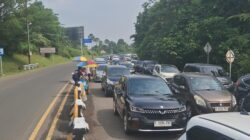 Libur Idul Adha, Lalin Puncak Bogor Nyaris Macet Siang Ini
